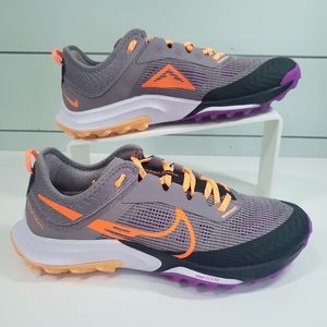 Nike Air Zoom Terra Kiger 8 Purple Orange Trail Running Sneakers size Women's 9